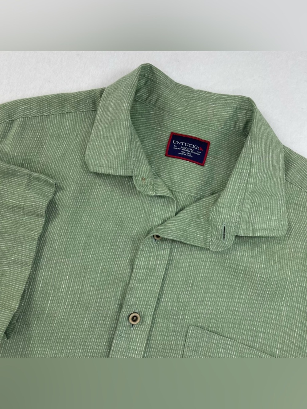 UNTUCKit Linen Brancott Shirt Mens M Green Slim Fit Lightweight Vacation Beach